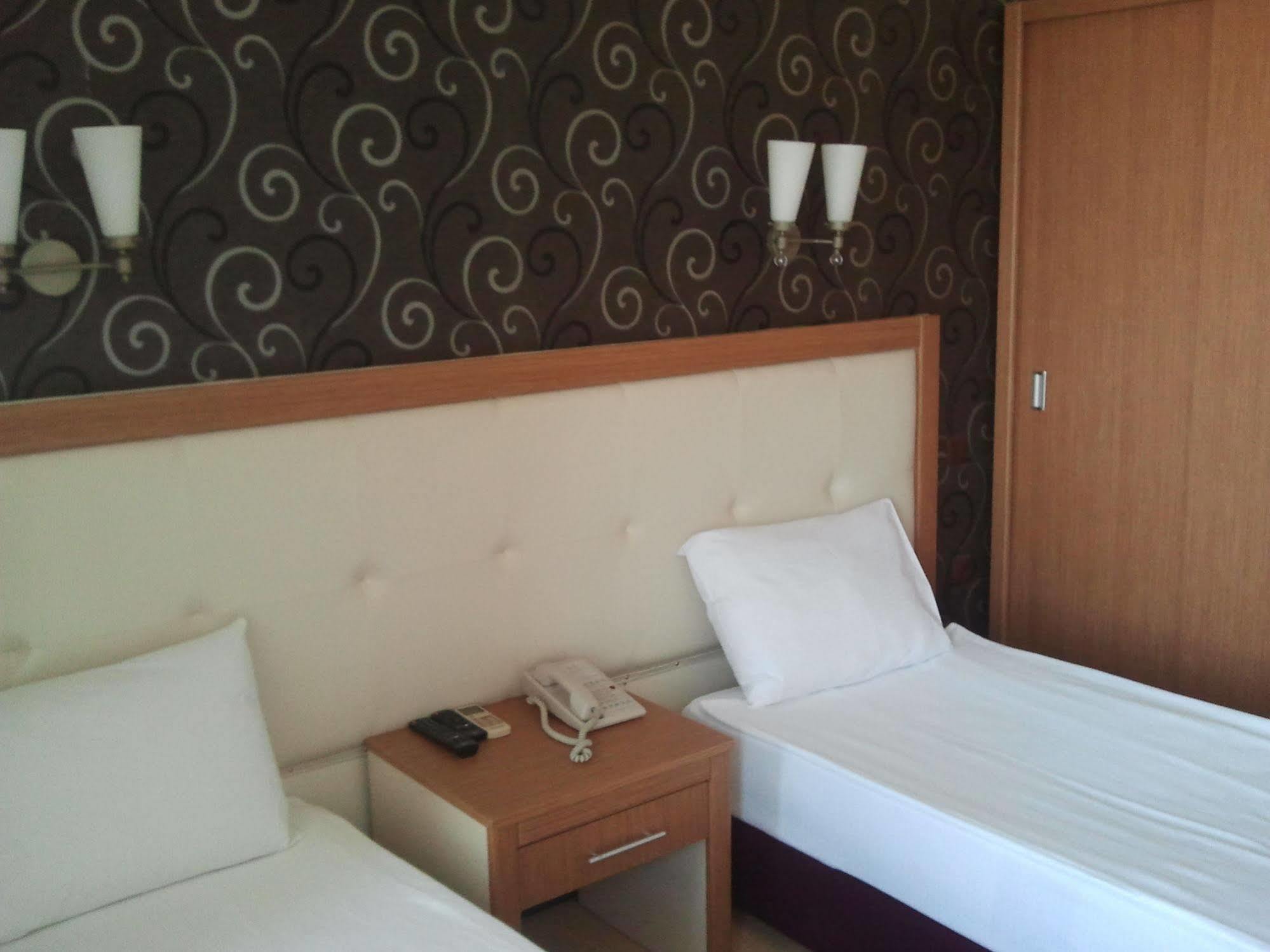Hotel Kocaman İzmir Ngoại thất bức ảnh
