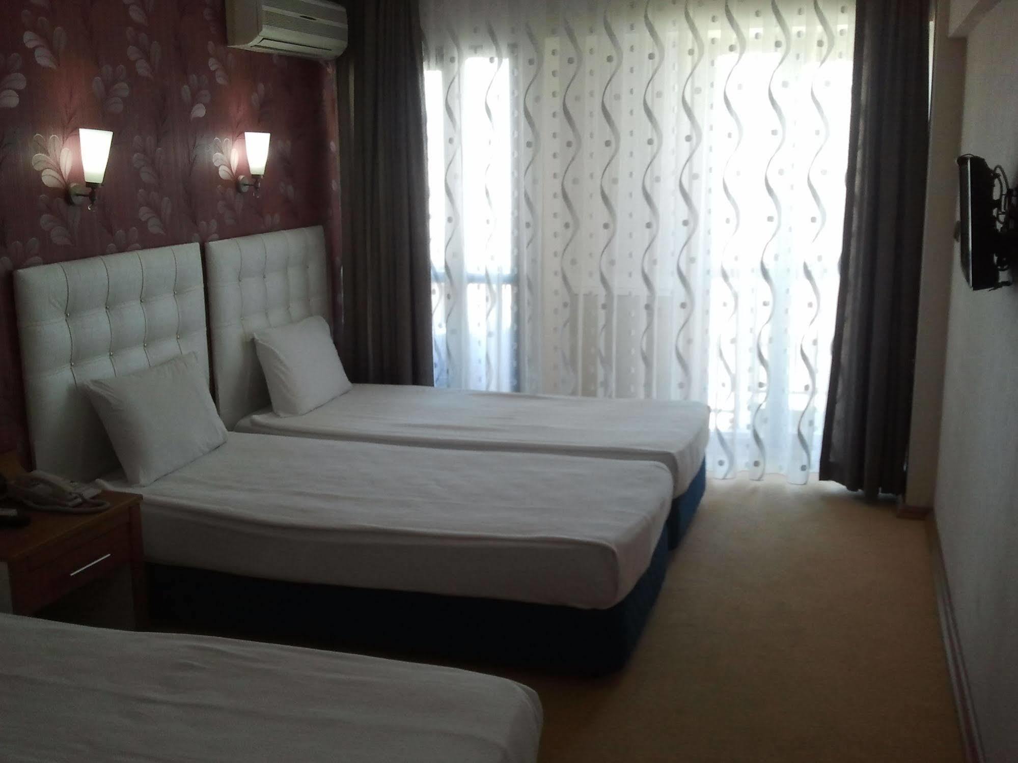 Hotel Kocaman İzmir Ngoại thất bức ảnh