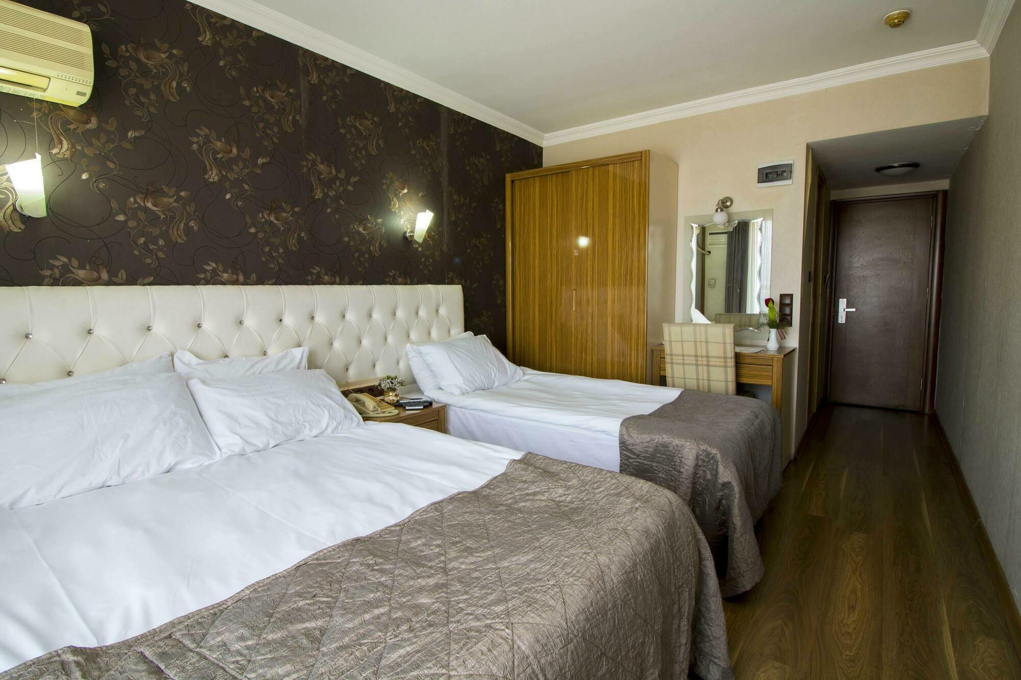 Hotel Kocaman İzmir Ngoại thất bức ảnh