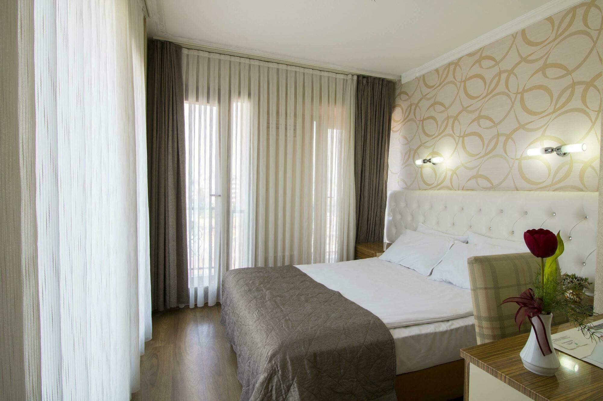 Hotel Kocaman İzmir Ngoại thất bức ảnh
