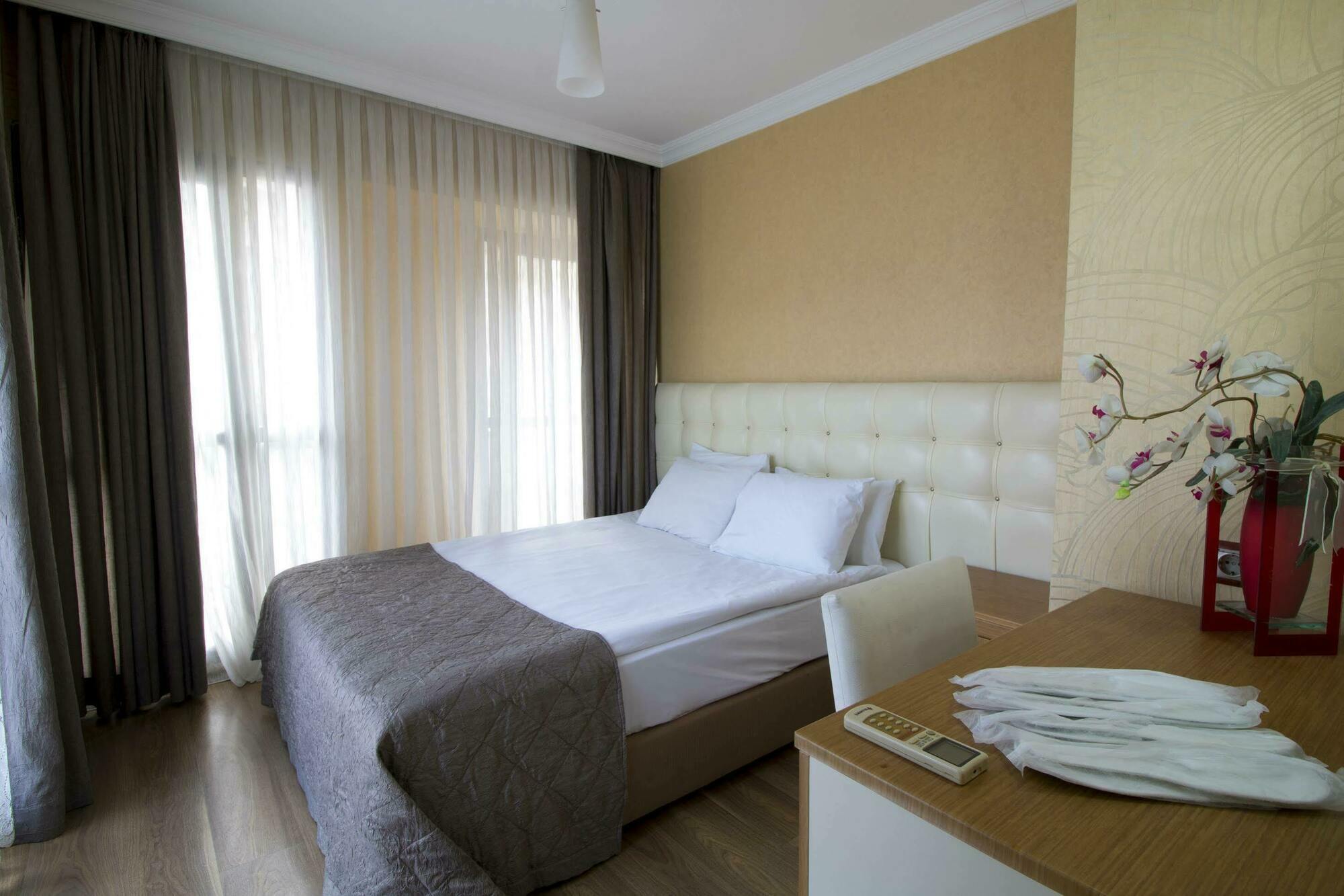 Hotel Kocaman İzmir Ngoại thất bức ảnh