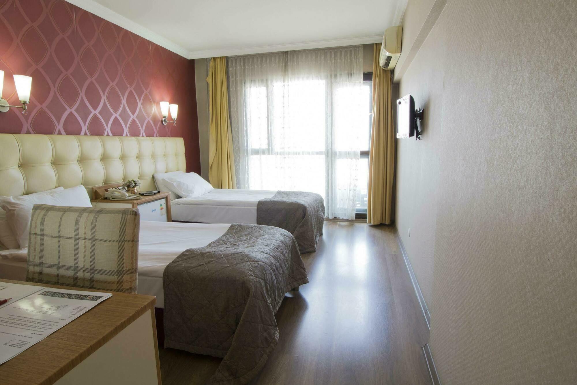 Hotel Kocaman İzmir Ngoại thất bức ảnh