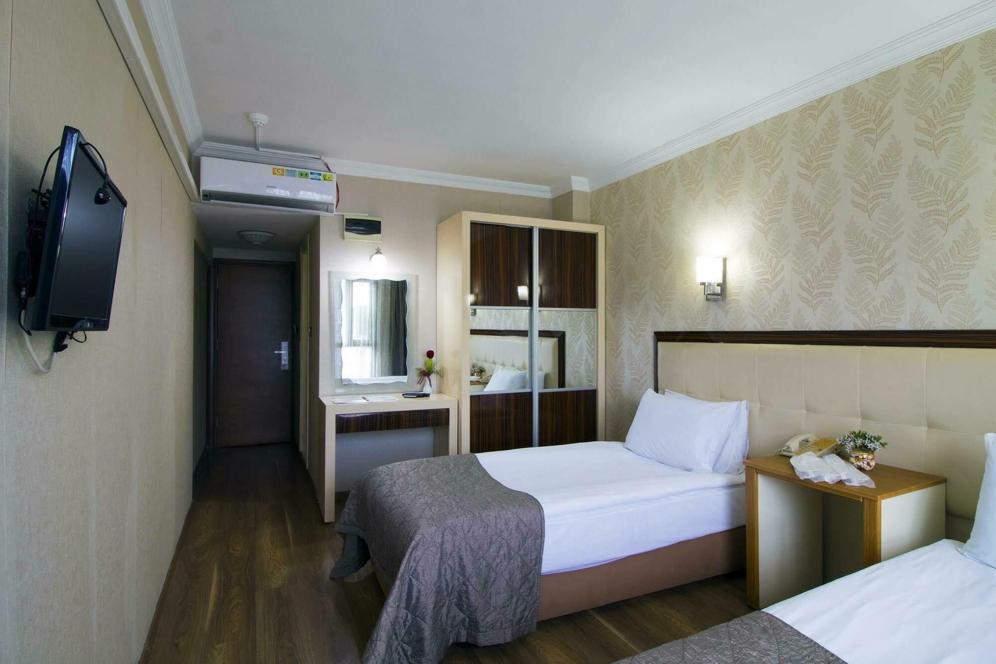 Hotel Kocaman İzmir Ngoại thất bức ảnh